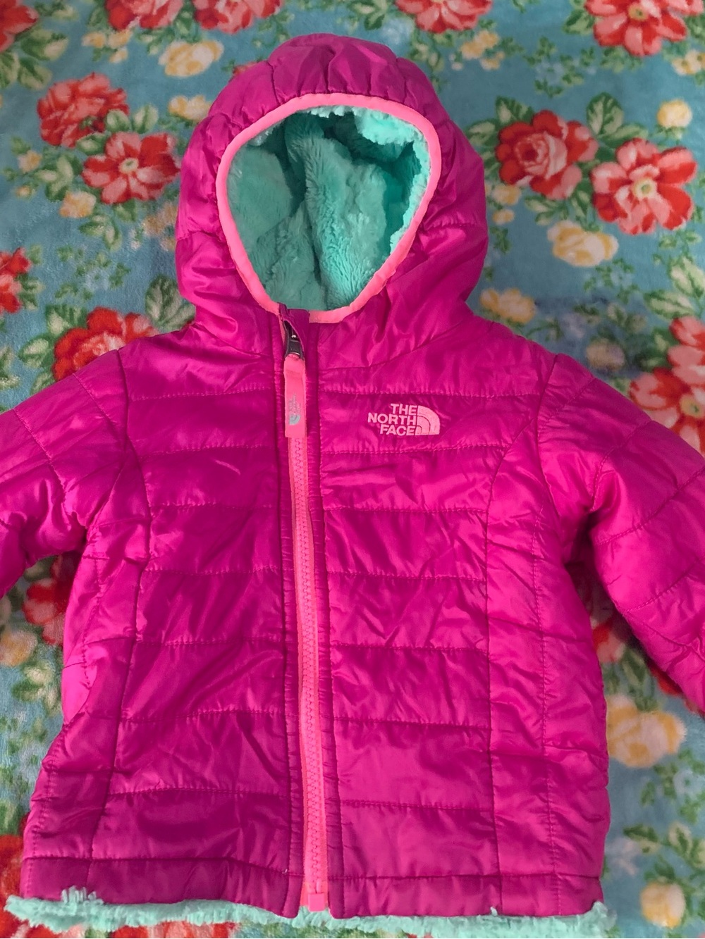 The North Face Infant Girls Reversible Puffer Coat Jacket 6-12 Months